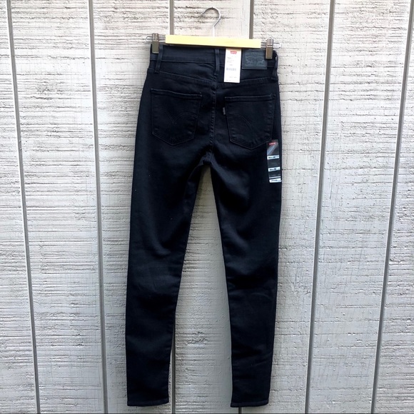 NWT Levi’s 721 High Rise Skinny Jeans in Black - Picture 6 of 8